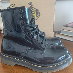 Black Patent Lamper Leather Dr. Doc Martens  Boots Docs Women’s 8